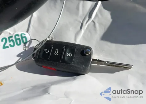 2017 Volkswagen Jetta 1.4T Se z USA, uszkodzony, nr VIN 3VWDB7AJ4HM255901